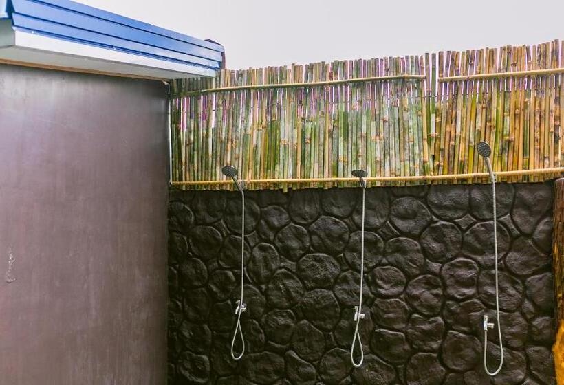 Sun In Hand Beach Resort