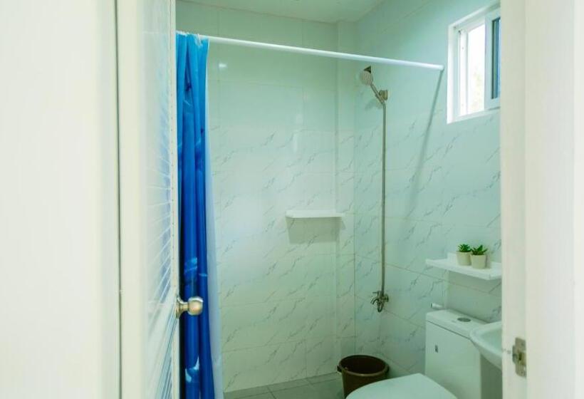 Sun In Hand Beach Resort