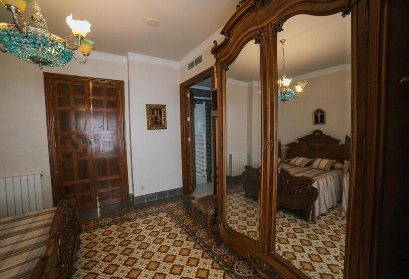 تختخواب و صبحانه Andalusian Palace