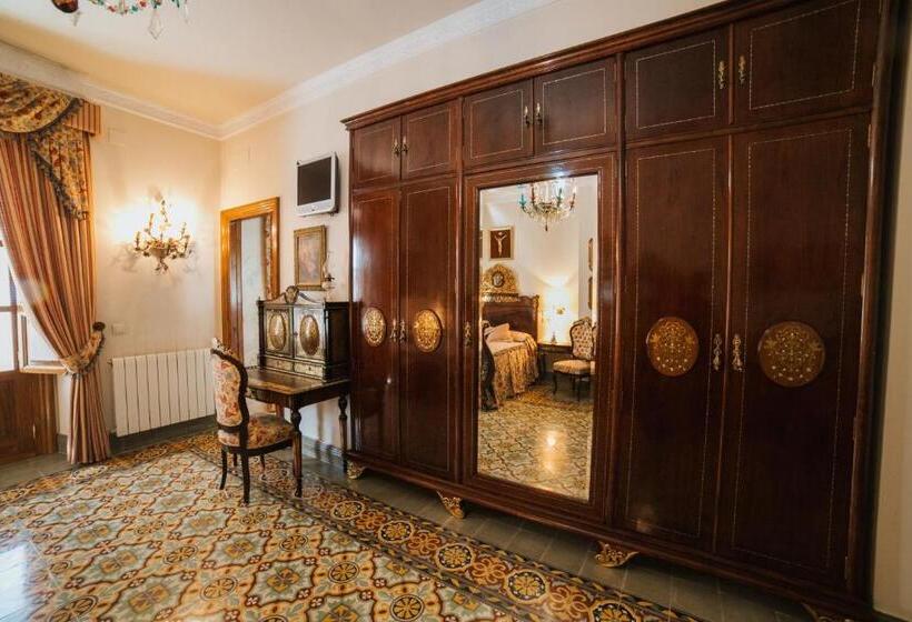 تختخواب و صبحانه Andalusian Palace