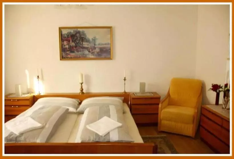 ベッドアンドブレックファースト Casa Ema Austria