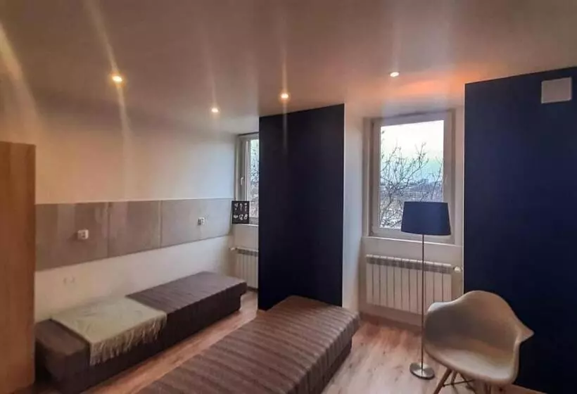 تختخواب و صبحانه Mda Katowice Apartments