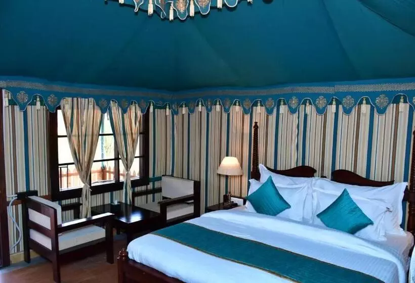 Hotel Ananda Resort