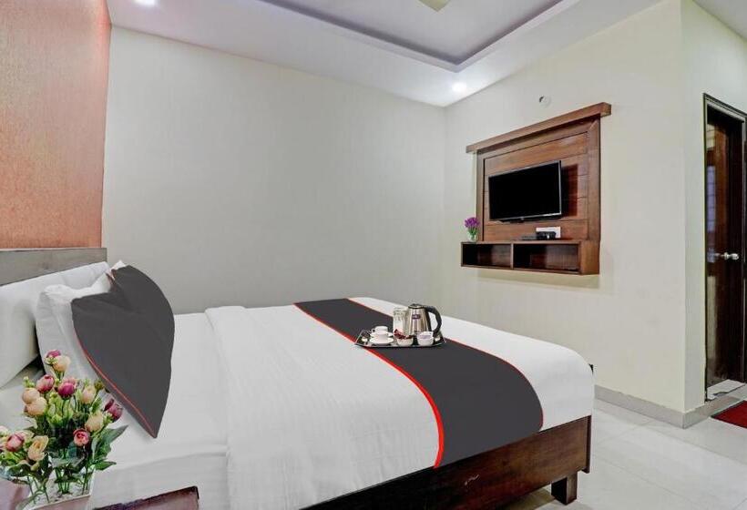 Hotel Premnagar Heights