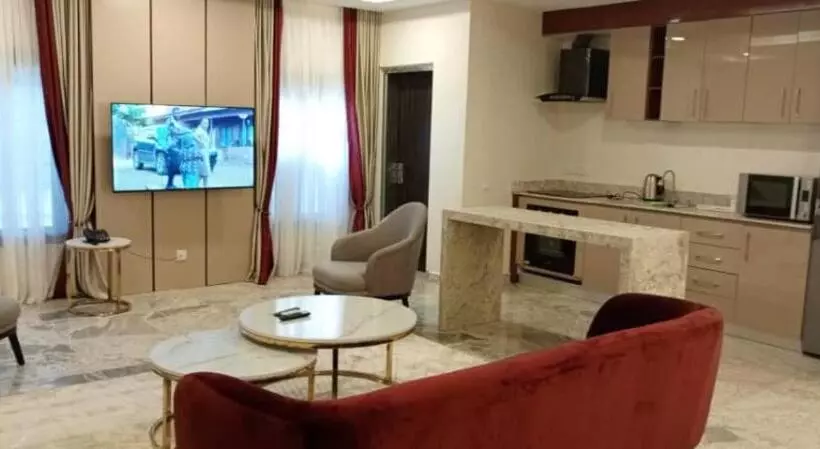 هتل Fahrenheit Apartments
