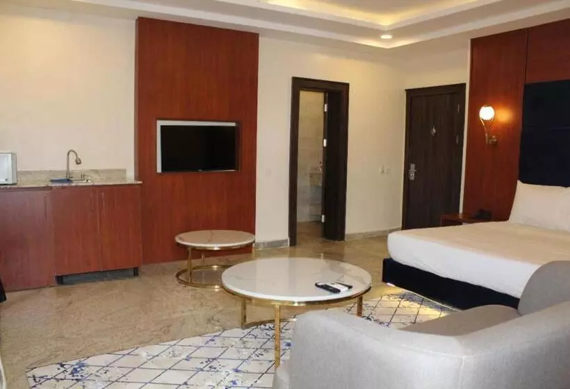 هتل Fahrenheit Apartments