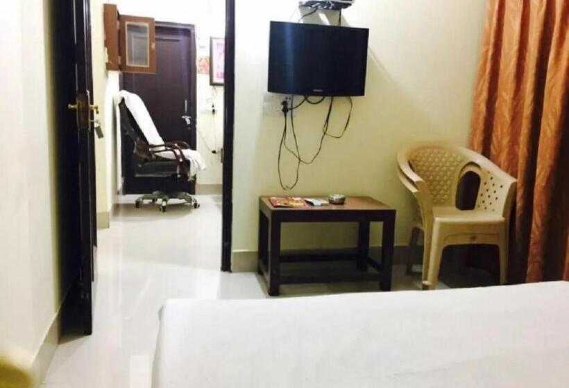 ホテル Goyal, Mansa