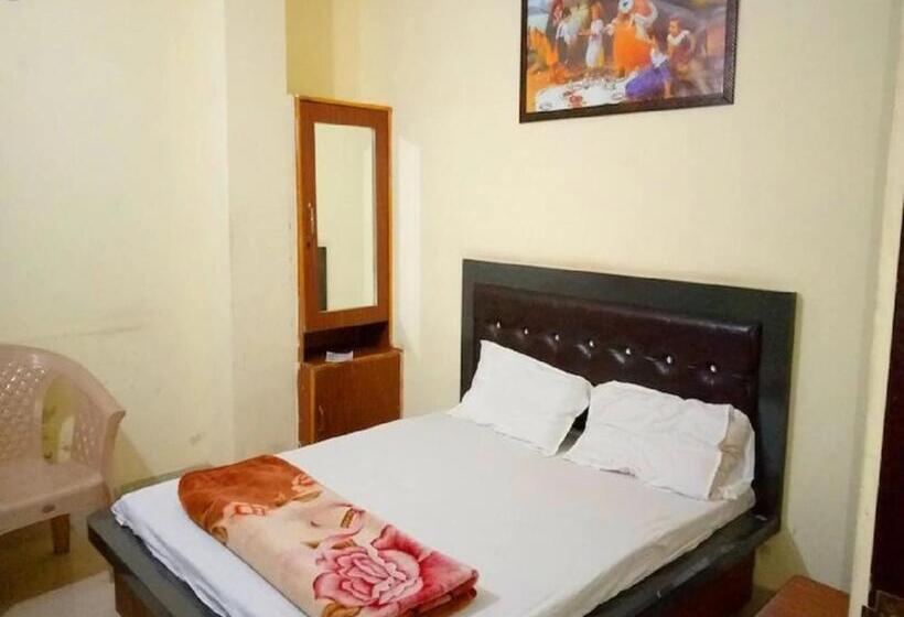 ホテル Goyal, Mansa