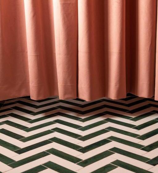 هتل Minamina, Chambre Avec Jacuzzi Privatif