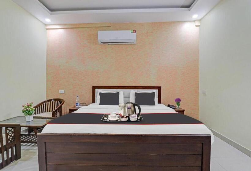 Hotel Premnagar Heights