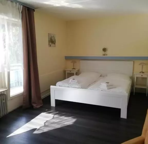 Hotelli Sonnenhof Garni