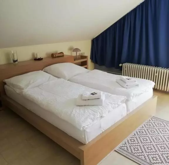 Hotelli Sonnenhof Garni