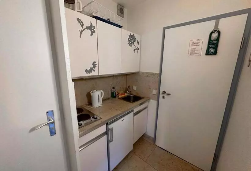 Hotelli Sonnenhof Garni