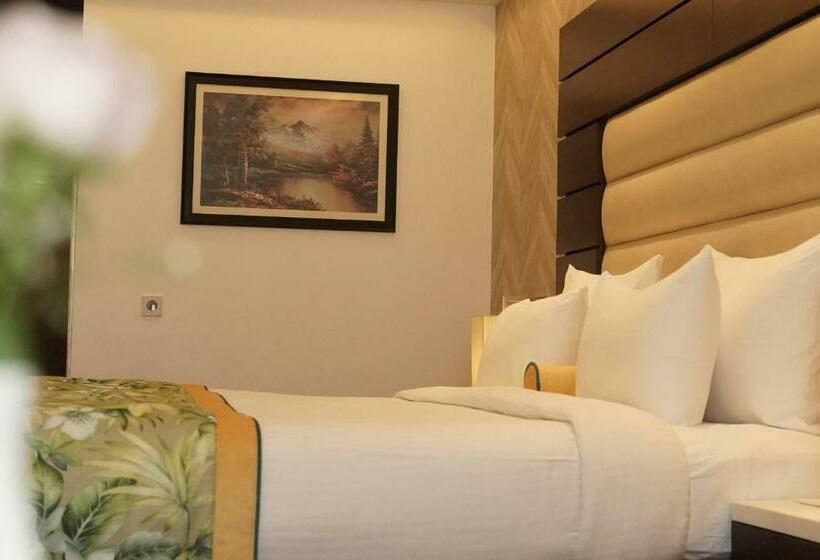 Отель Utopian Luxe