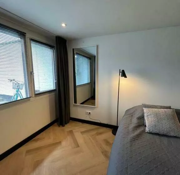 ペンション Sammys Lodge