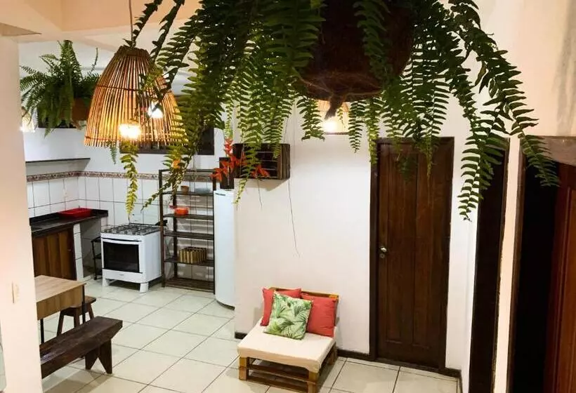 Rudá Hostel