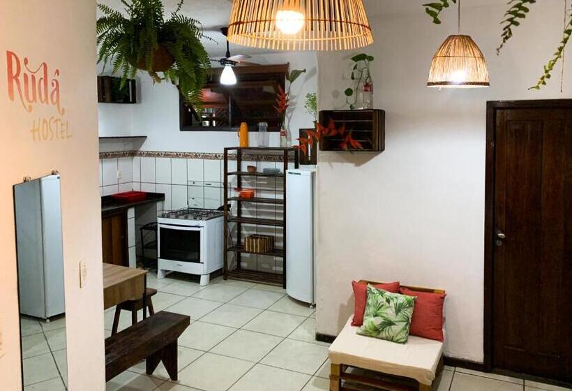 Rudá Hostel