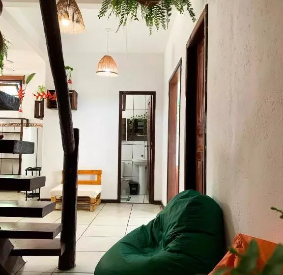 Rudá Hostel