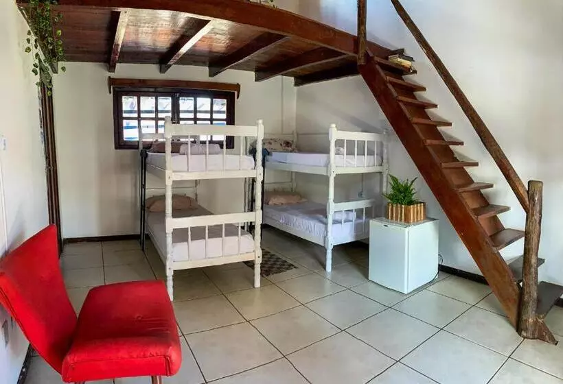Rudá Hostel