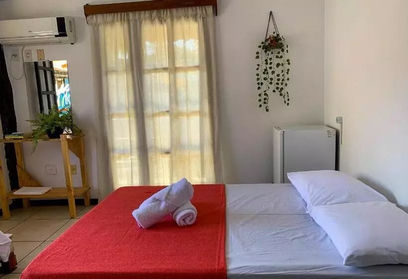 Rudá Hostel