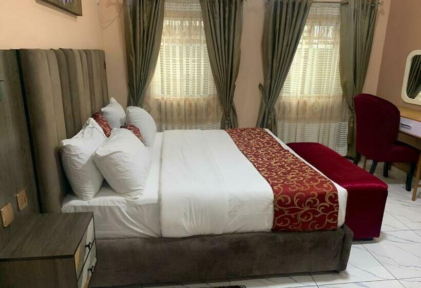 Snow Cubes Apartments