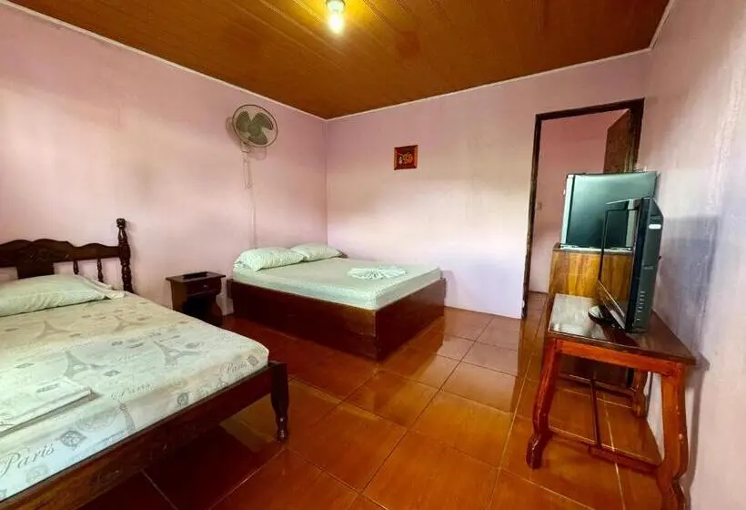 Aamiaismajoitus (B&B) Cabinas Las Palmas Del Sol