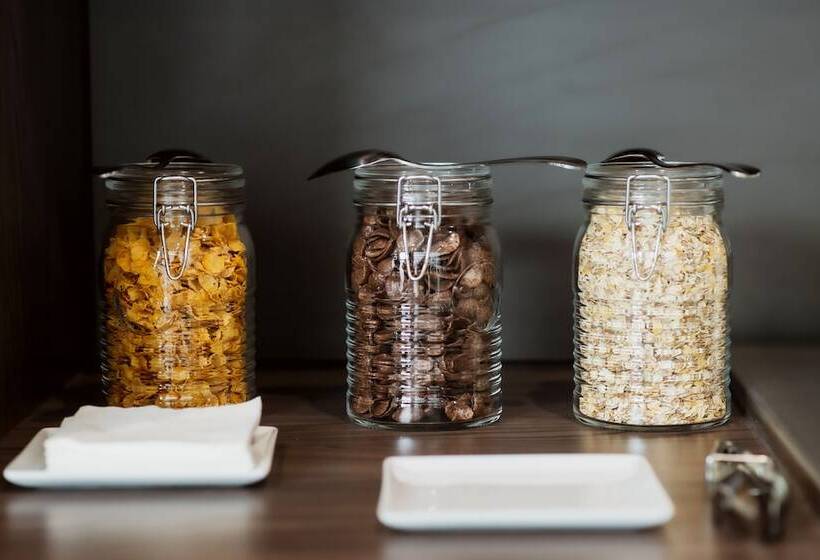 Easyhotel Paris Nord Aubervilliers