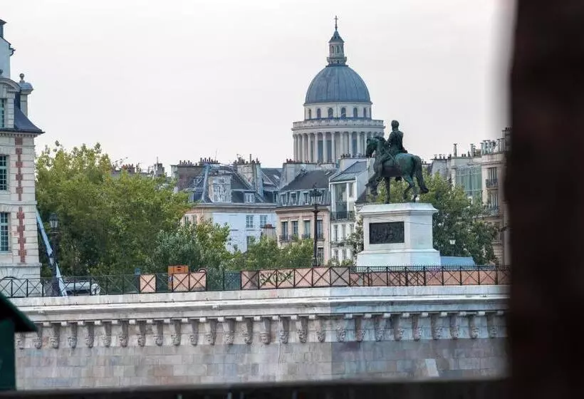 Easyhotel Paris Nord Aubervilliers