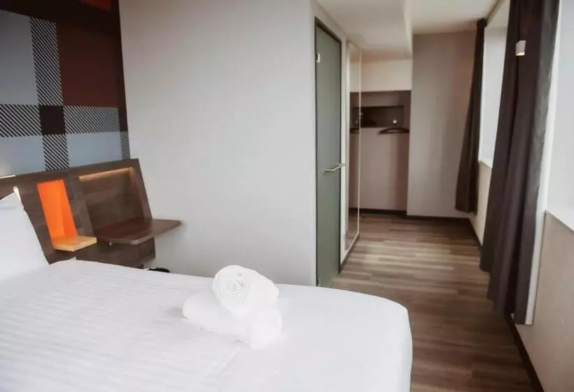 Easyhotel Paris Nord Aubervilliers