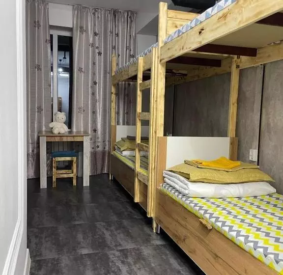 Hostel Del Luna