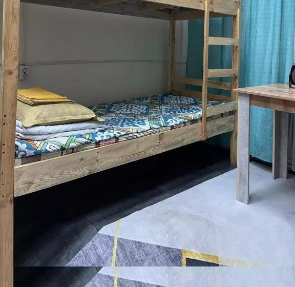 Hostel Del Luna