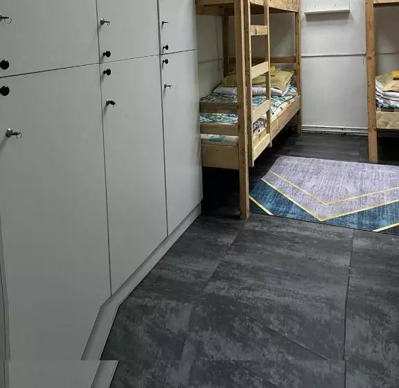 Hostel Del Luna