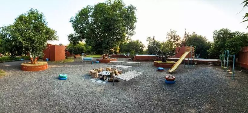 ホテル Amraness Luxury Resort Sasan Gir