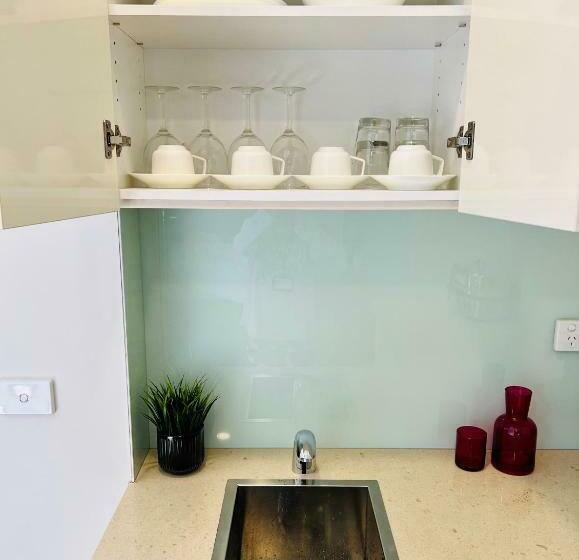 Отель Clarendon