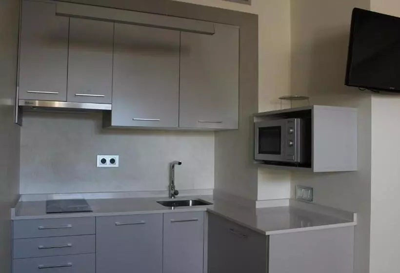 هتل Guiana Rooms & Suites