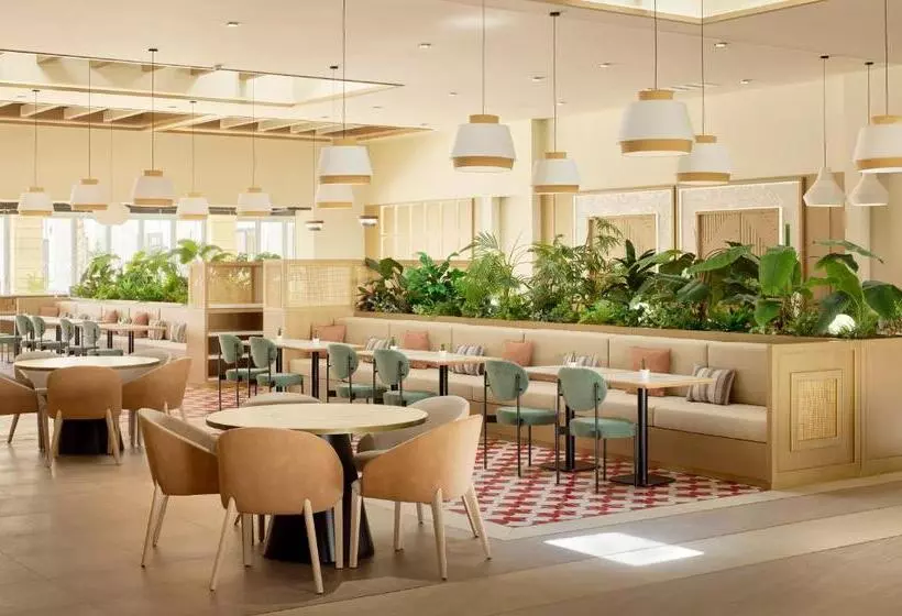 ホテル Meliá Durrës Albania