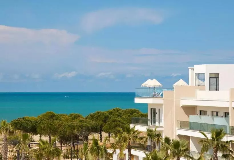 ホテル Meliá Durrës Albania