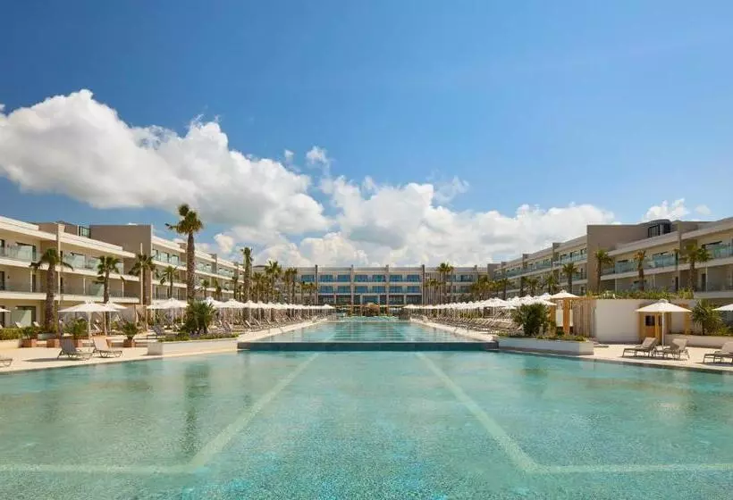 ホテル Meliá Durrës Albania