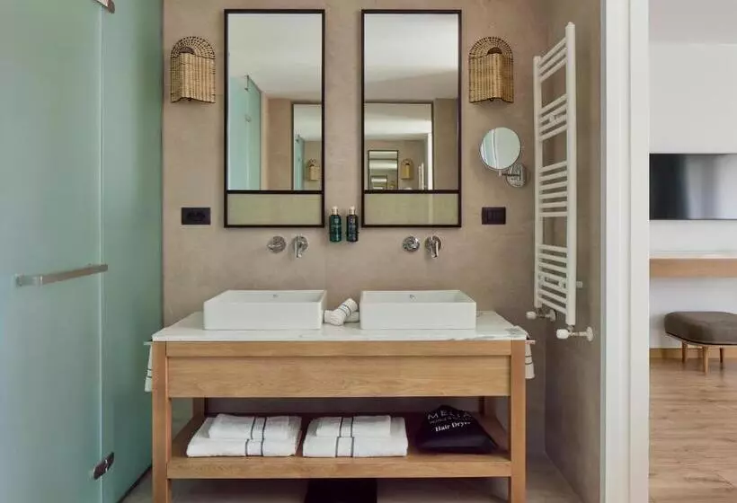 ホテル Meliá Durrës Albania