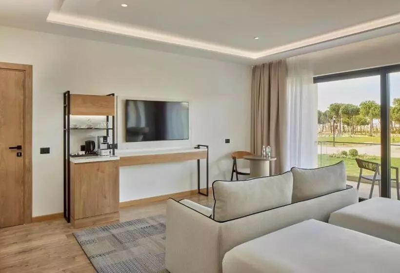 ホテル Meliá Durrës Albania