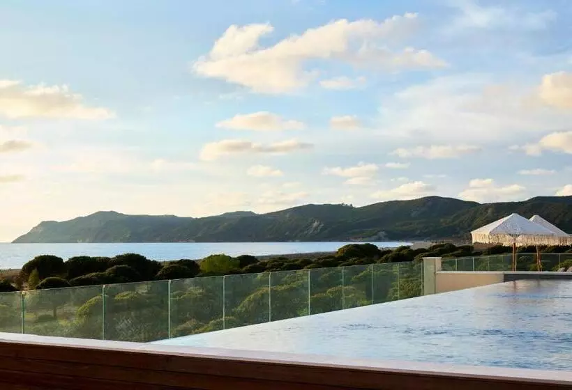 ホテル Meliá Durrës Albania