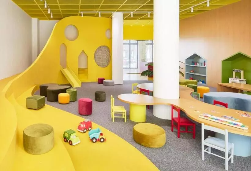 ホテル Meliá Durrës Albania