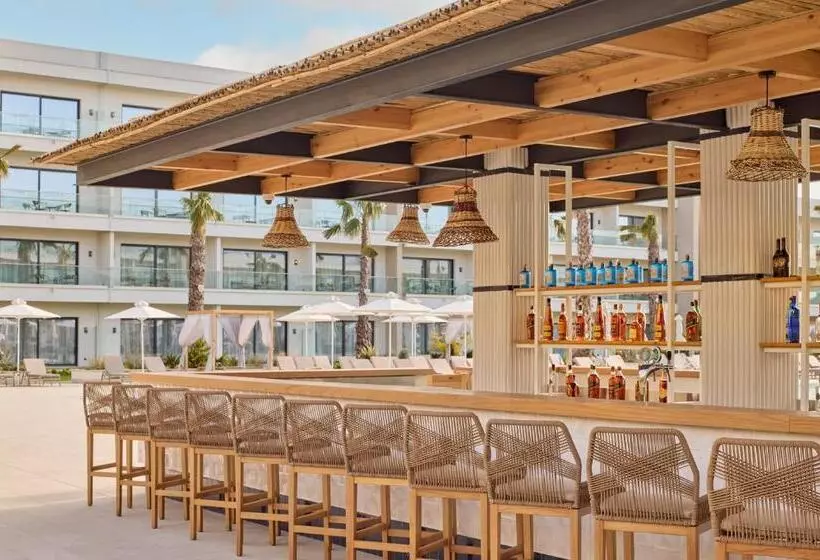 ホテル Meliá Durrës Albania