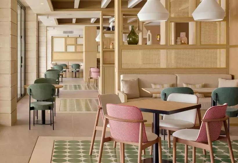 ホテル Meliá Durrës Albania