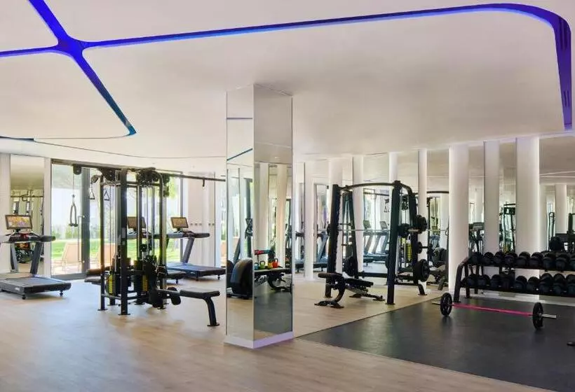 ホテル Meliá Durrës Albania