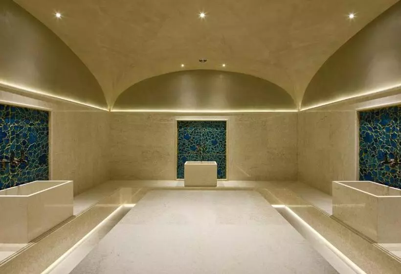 ホテル Meliá Durrës Albania