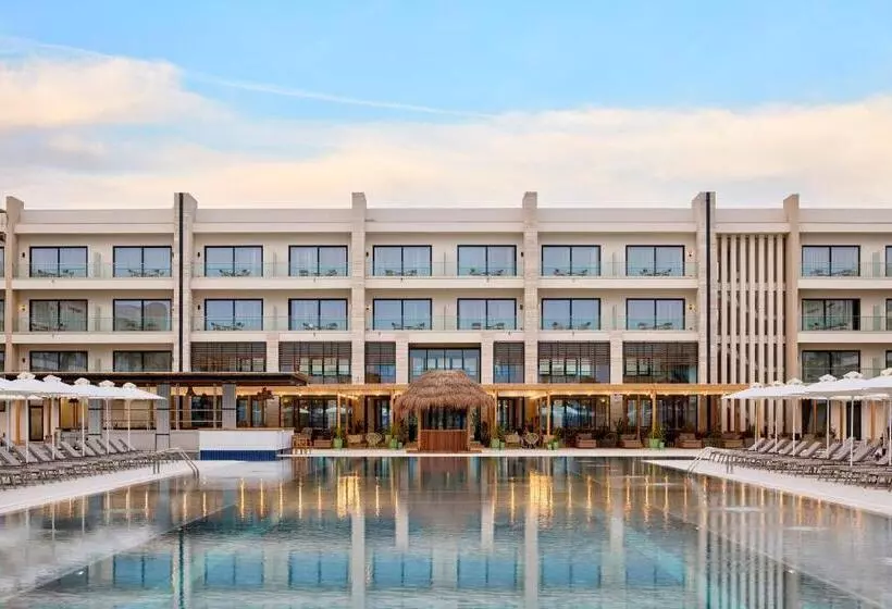 ホテル Meliá Durrës Albania