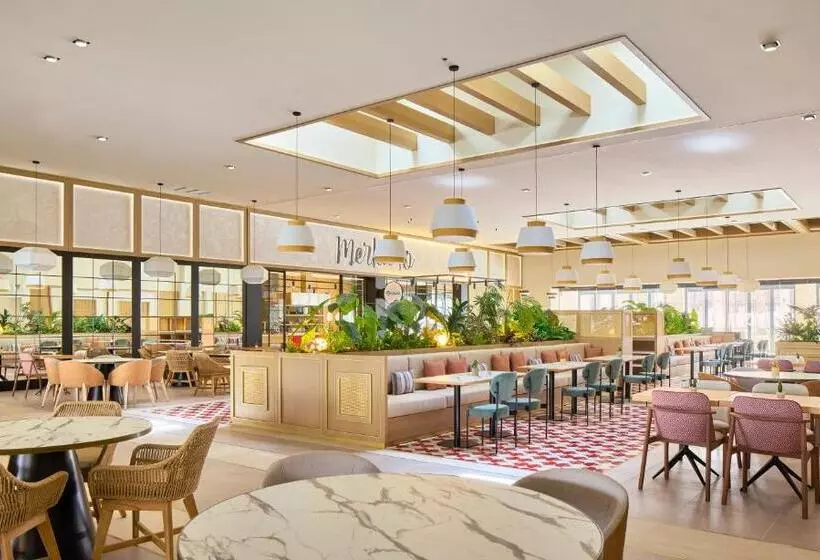 ホテル Meliá Durrës Albania