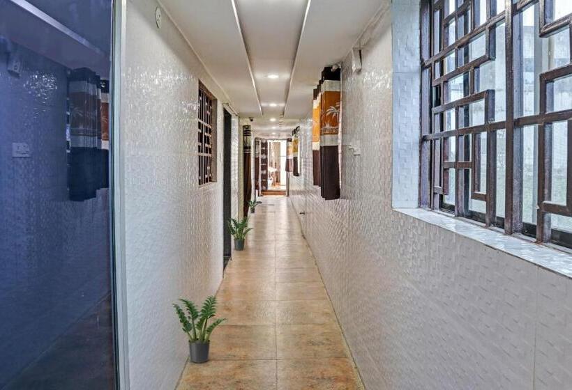 호텔 Oyo Flagship 70023 New Mansi