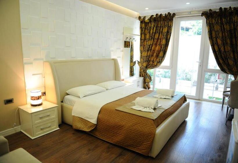 ホテル Rezidence Tredi City Center